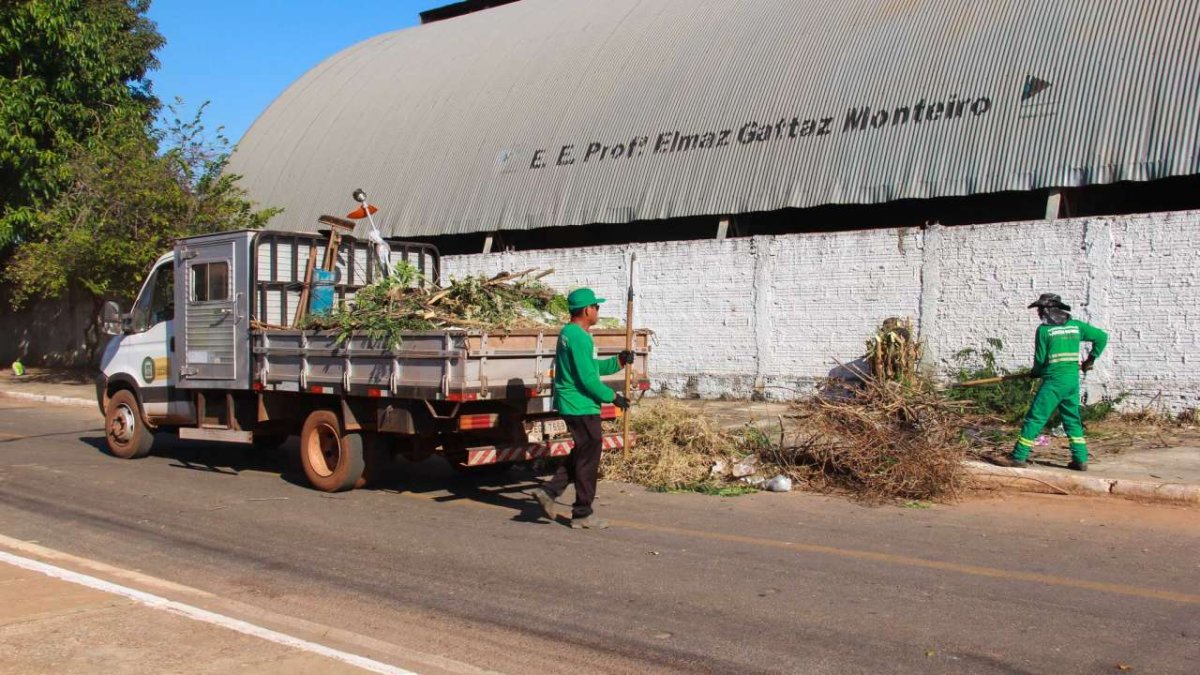 VG em Ação transforma bairros com mutirão de limpeza, sinalização e iluminação nesta terça-feira (19)