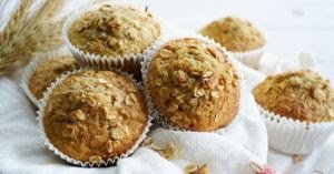 Prepare Bolinhos de Aveia e Banana para um lanche prático no fim de semana