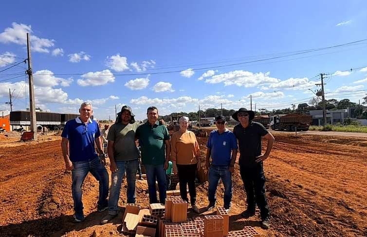 Prefeito Sérgio Machnic vistoria obras e acompanha avanço do prolongamento da Avenida dos Trabalhadores em Primavera do Leste