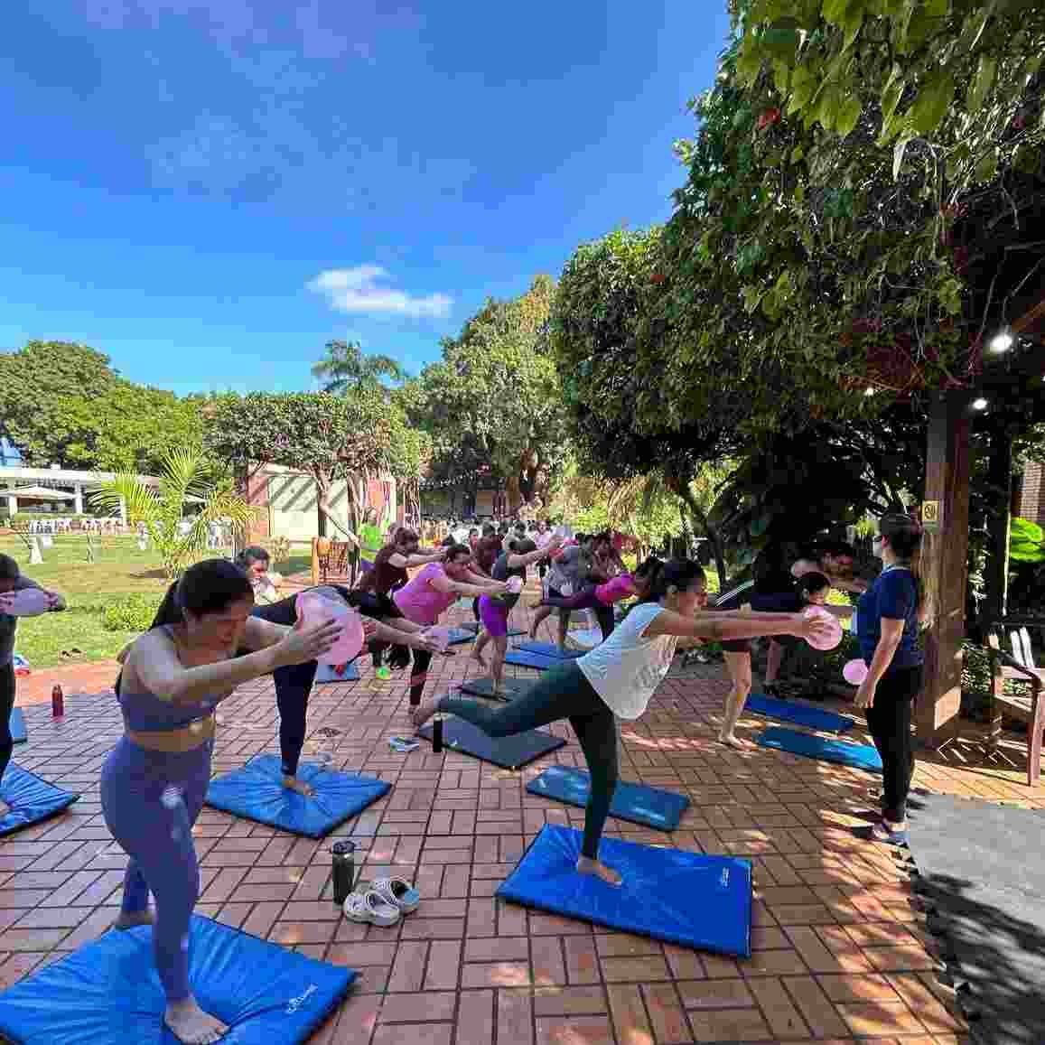 Com foco na promoção da saúde, o Sesc Equilíbrio convida para o Pilates no Jardim do Arsenal neste sábado (18) 