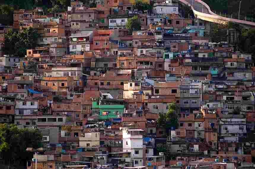 Medida libera R$ 3,5 bi extras para habitação e crédito a microempresas